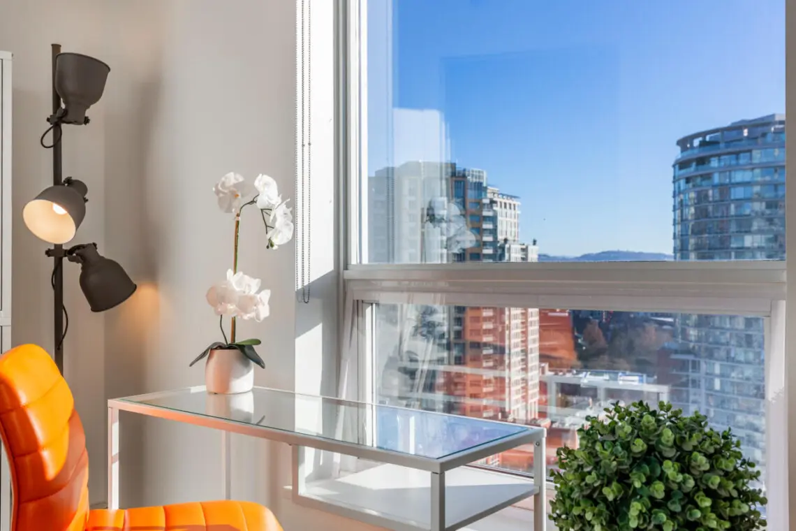 Stay inspired in this bright office nook, where city views and natural light create the perfect backdrop for productivity. A stylish and calming space for remote work or creative moments during your Vancouver stay.