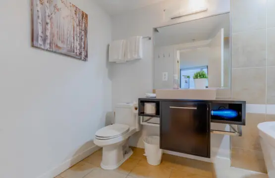 Sleek and functional, this modern kitchen is designed for effortless flow — from preparing meals to dining and entertaining. With polished finishes and open sightlines, it’s the perfect centerpiece for a comfortable Vancouver stay.