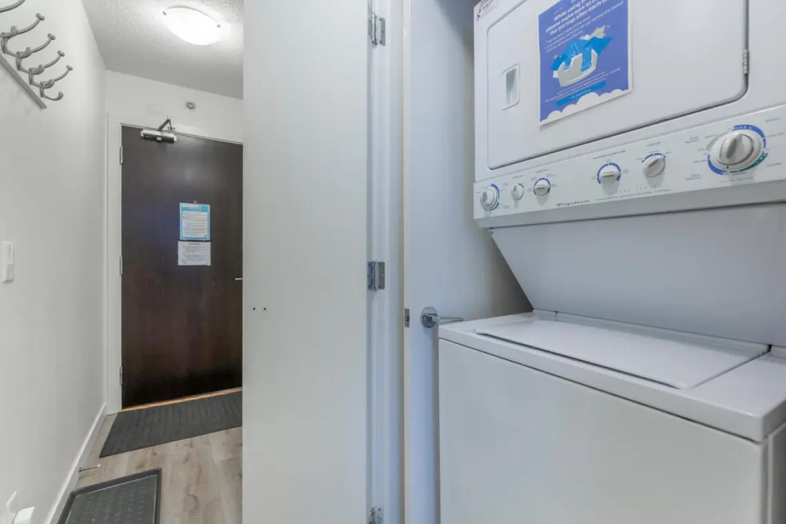 Effortless convenience for every stay — the in-suite washer and dryer make it easy to refresh your wardrobe and feel right at home. Ideal for both short visits and extended Vancouver getaways.