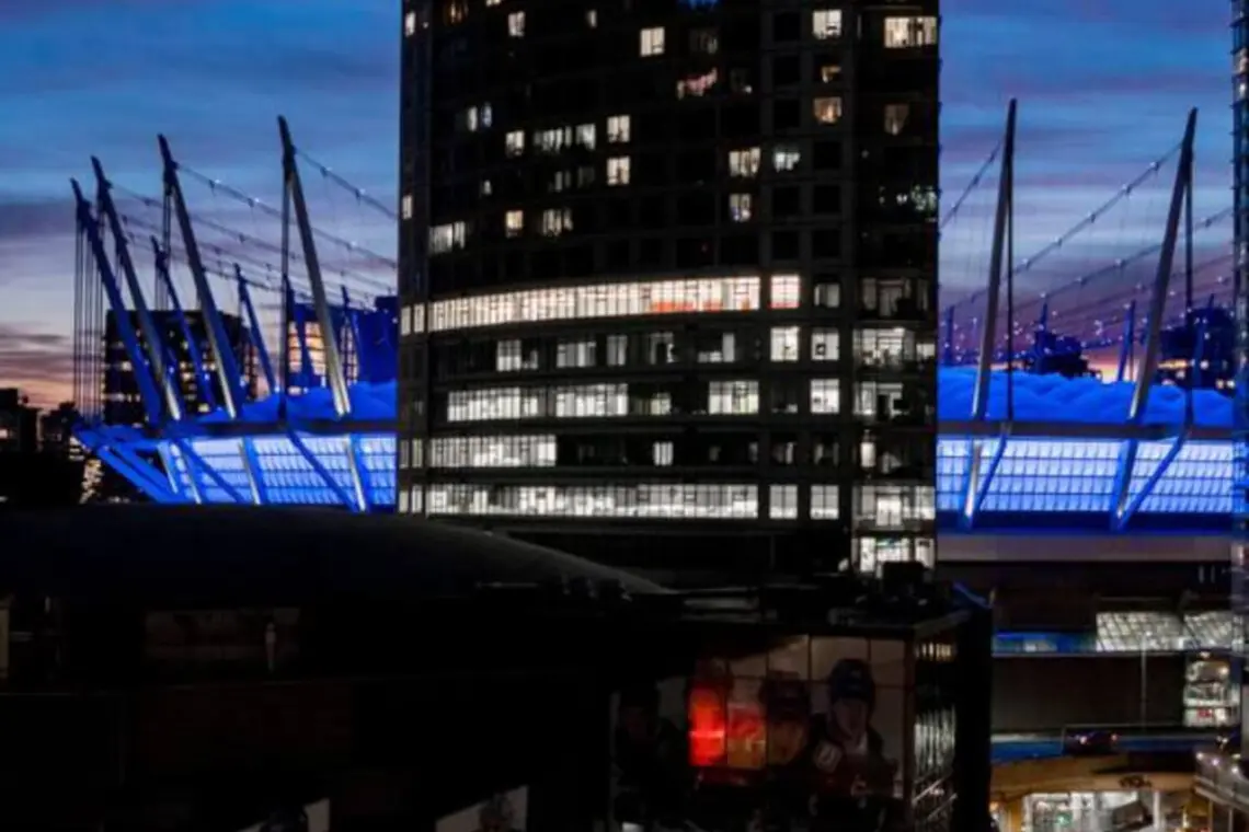 Enjoy striking nighttime views of Vancouver’s architectural icons — a captivating urban scene that brings the city’s vibrant energy right to your window.