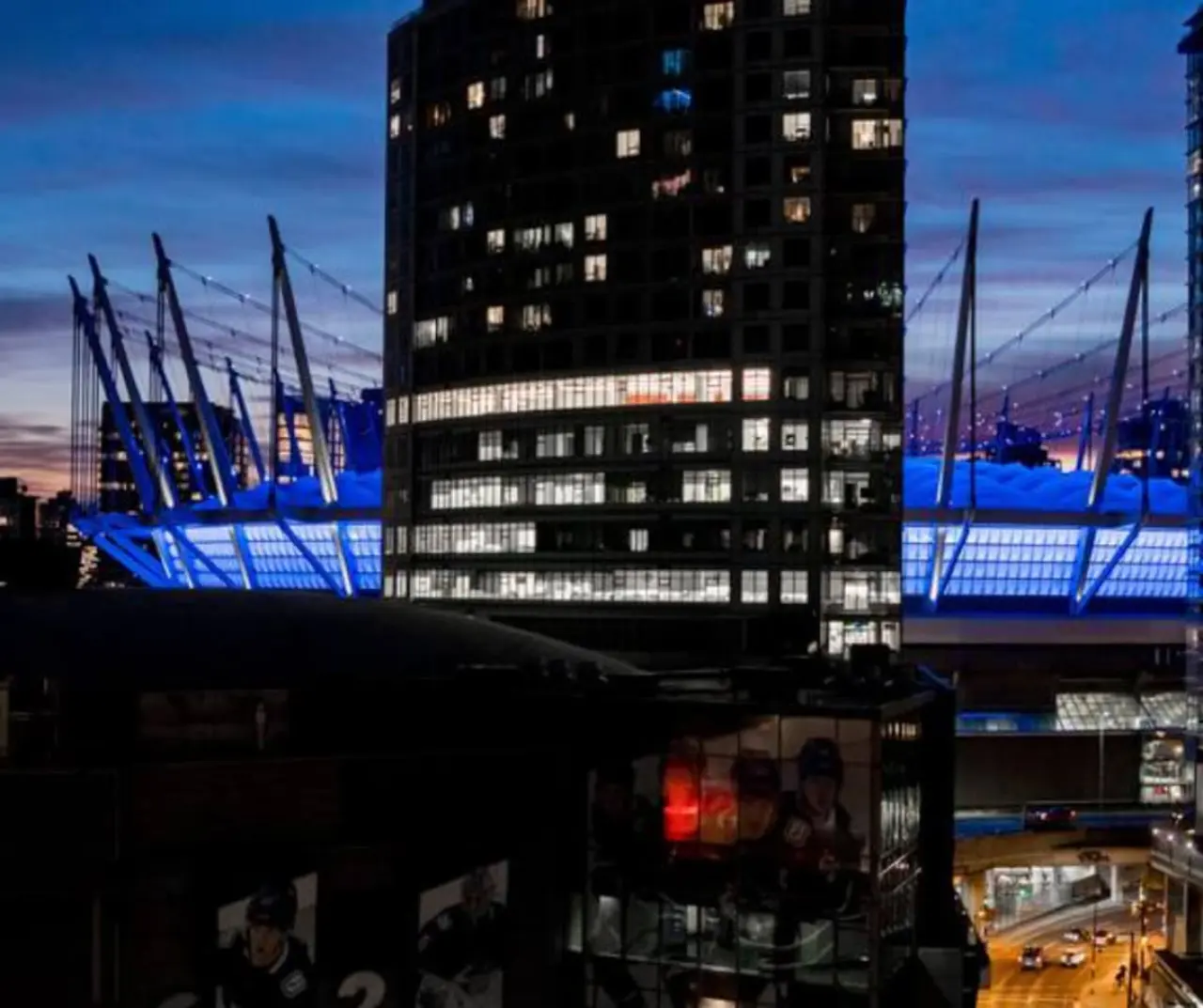 Enjoy striking nighttime views of Vancouver’s architectural icons — a captivating urban scene that brings the city’s vibrant energy right to your window.
