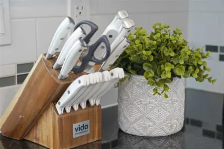 A cook’s delight — this well-equipped kitchen features quality tools and all the essentials for effortless home cooking. Perfect for preparing shared meals, hosting family dinners, or enjoying a relaxing night in.